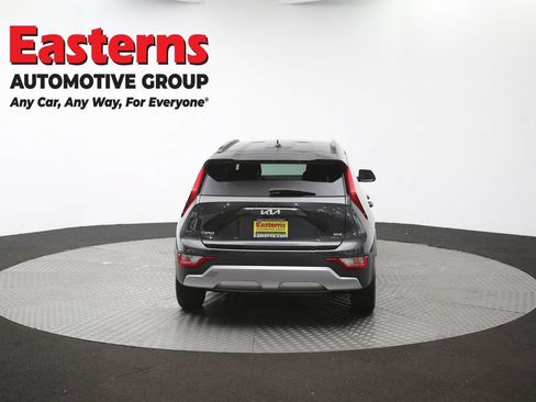Used 2025 Kia Niro LX FWD image 35
