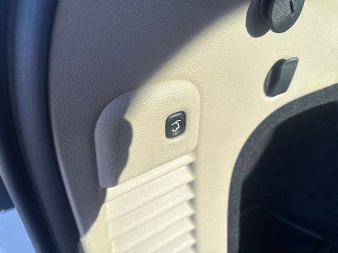 Used 2021 Jeep Grand Cherokee Limited image 12