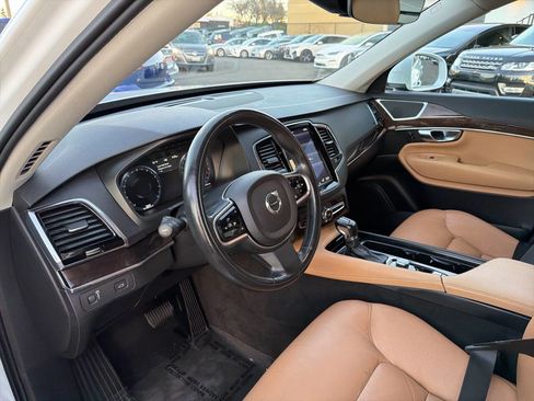 Used 2016 Volvo XC90 T6 Momentum image 28