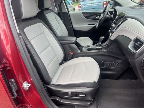 Used 2018 Chevrolet Equinox Premier AWD/4WD image 18