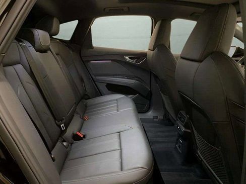 Used 2024 Audi Q4 e-tron Premium Plus w/ Premium Plus image 22