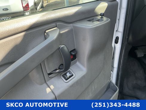 Used 2020 Chevrolet Express 2500 w/ Driver Convenience Package RWD image 22