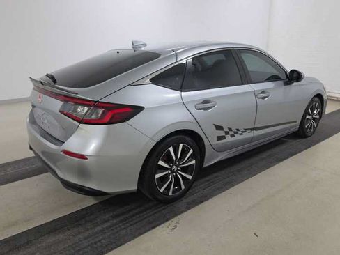 Used 2024 Honda Civic EX-L image 3