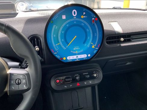 Used 2025 MINI Cooper S FWD image 7