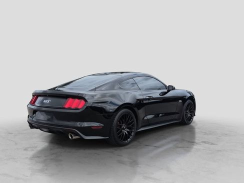 Used 2017 Ford Mustang GT Premium w/ GT Performance Package RWD image 8