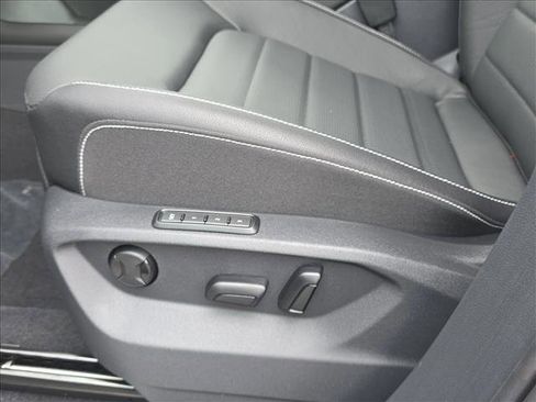 New 2026 Volkswagen Atlas SEL AWD/4WD image 9