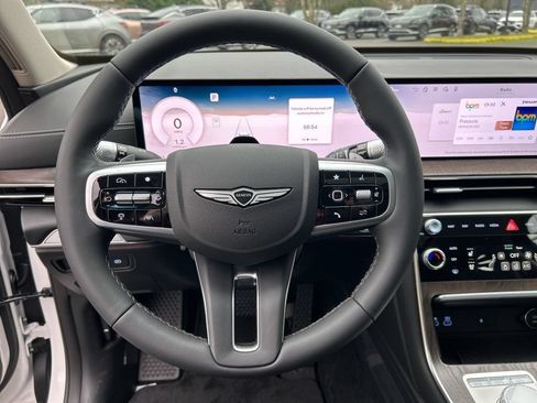 Certified 2025 Genesis GV80 2.5T Advanced AWD/4WD image 16