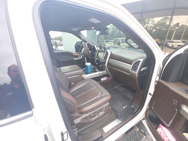 Used 2017 Ford F350 King Ranch AWD/4WD image 3