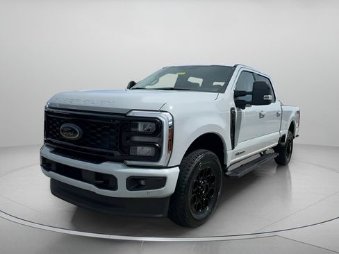 New 2026 Ford F250 Lariat w/ Black Appearance Package image 10
