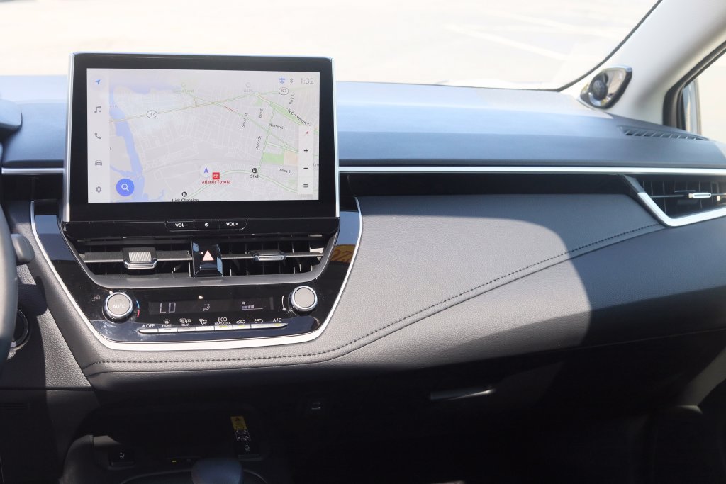 Used 2026 Toyota Corolla XLE FWD image 15