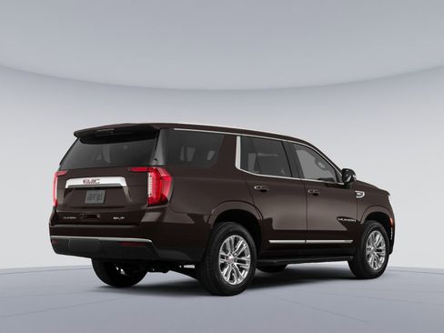 Used 2021 GMC Yukon SLT w/ SLT Premium Package image 3