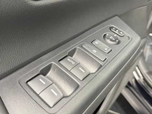 Used 2026 Honda CR-V LX image 20