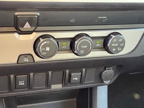 Used 2023 Toyota Tacoma SR image 18