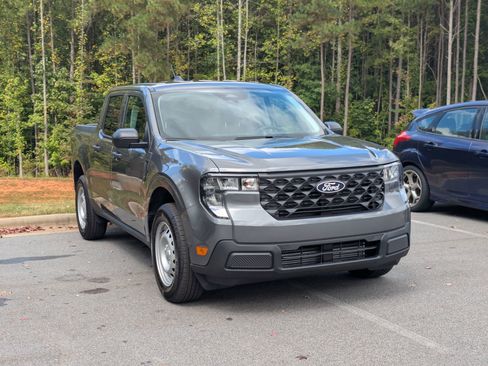 New 2025 Ford Maverick XL w/ Equipment Group 102A image 2