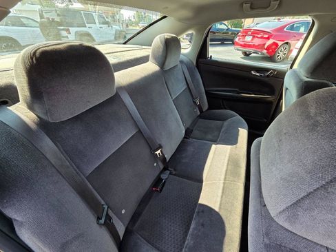 Used 2016 Chevrolet Impala LT FWD image 15
