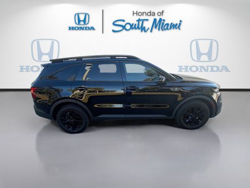 Used 2022 Kia Sorento S image 8