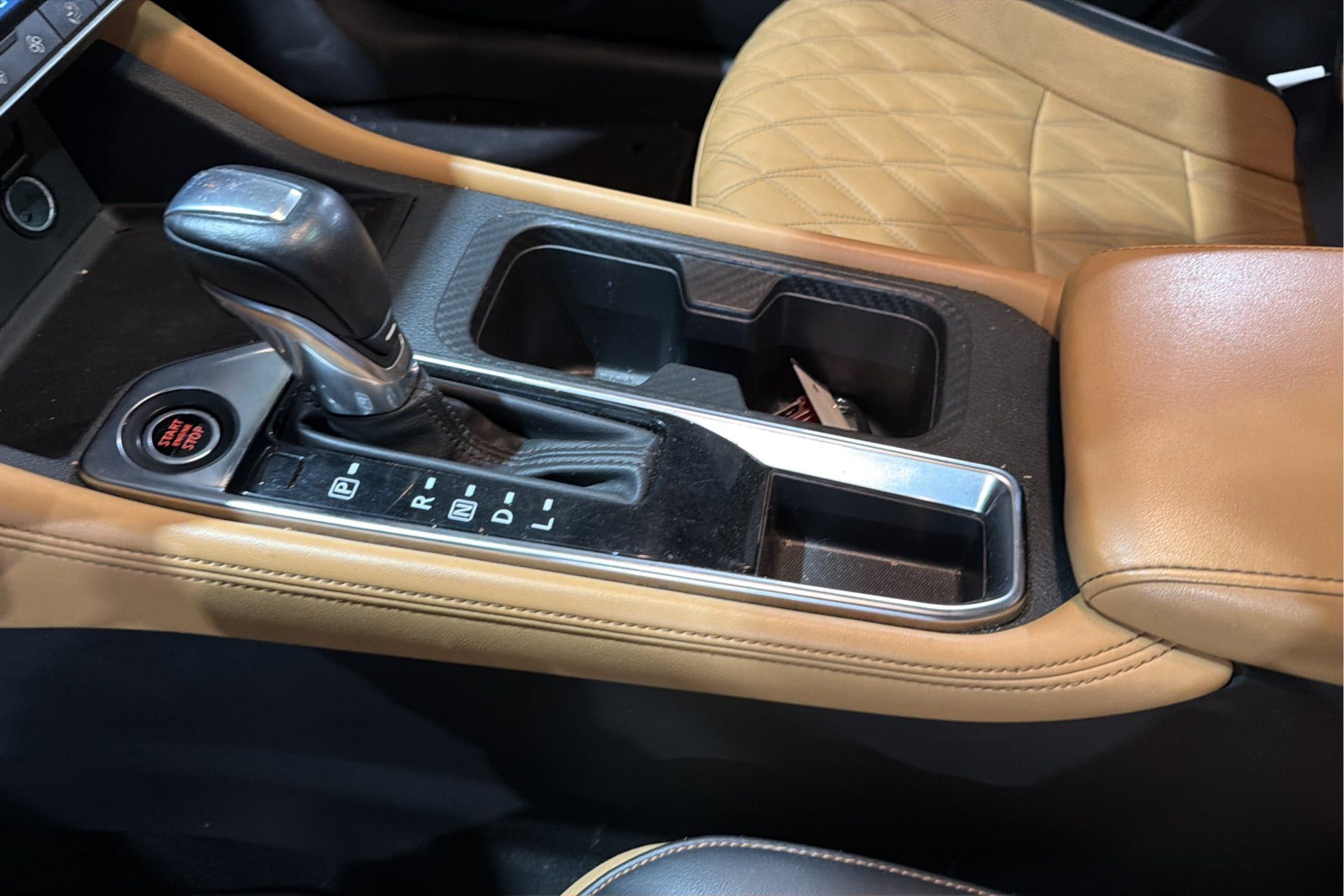 Used 2020 Nissan Sentra SV w/ SV Premium Package FWD image 26