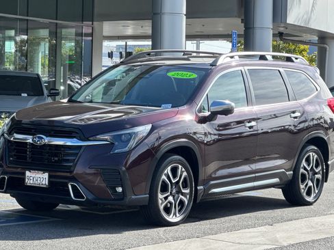 Used 2023 Subaru Ascent Touring AWD/4WD image 9