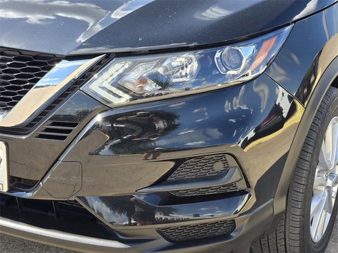 Used 2022 Nissan Rogue Sport S image 7