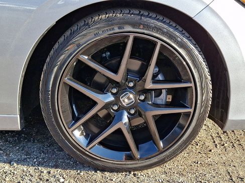 Used 2024 Honda Civic Sport Touring image 8