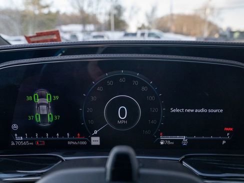 Used 2023 Cadillac Escalade Sport image 19