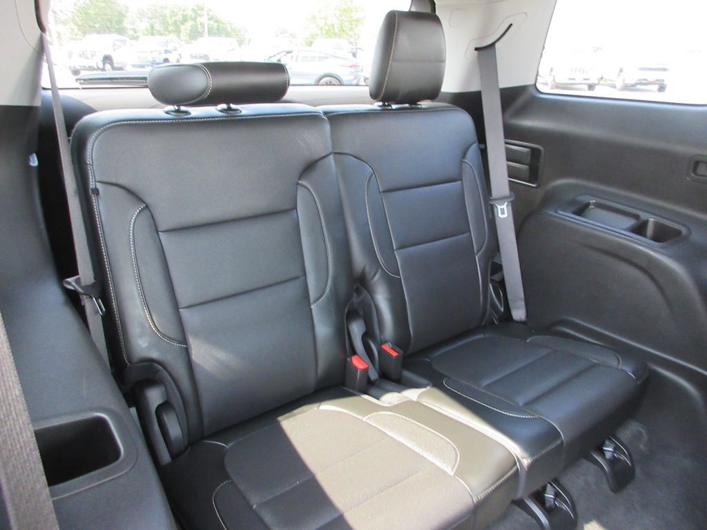 Certified 2020 GMC Acadia SLT FWD image 27