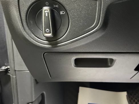 Used 2018 Volkswagen Atlas S FWD image 12