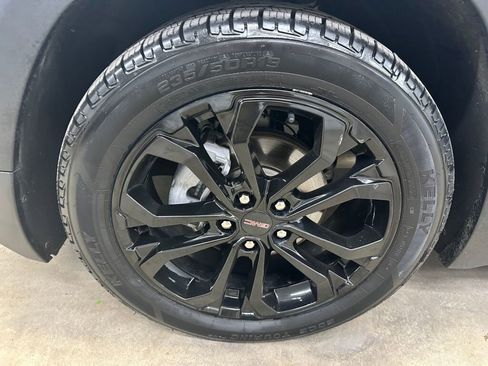 Certified 2022 GMC Terrain SLE w/ Driver Convenience Package image 37