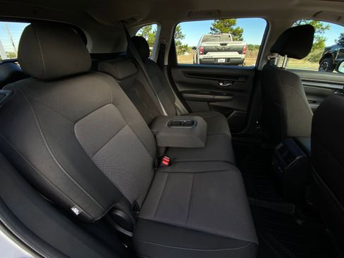 Used 2025 Honda CR-V EX image 30