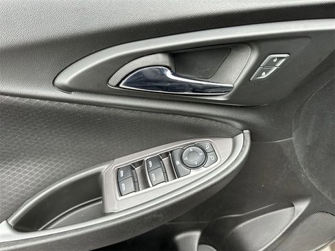 Used 2023 Chevrolet Malibu LT w/ Driver Confidence Package image 13