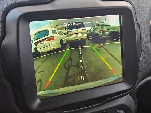 Used 2022 Jeep Renegade Latitude w/ Convenience Group image 19