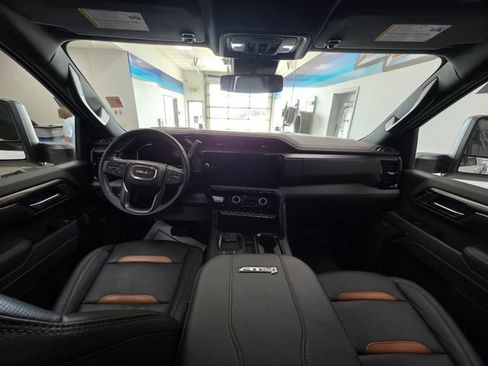 Used 2026 GMC Sierra 2500 AT4 AWD/4WD image 17