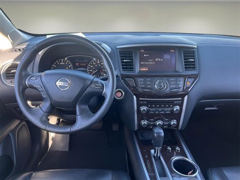 Used 2015 Nissan Pathfinder Platinum image 14