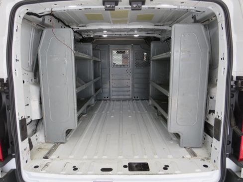 Used 2018 Ford Transit 250 130 Low Roof image 7