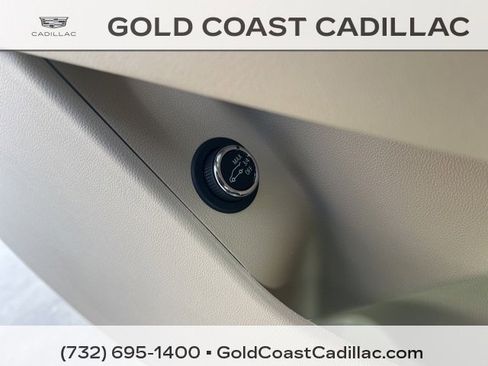 Used 2019 Cadillac XT5 FWD image 16