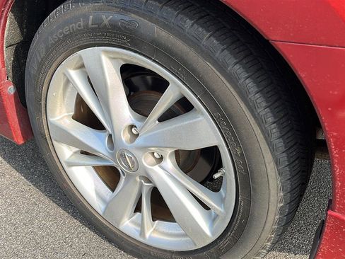 Used 2015 Nissan Altima 2.5 SV w/ Convenience Package image 14