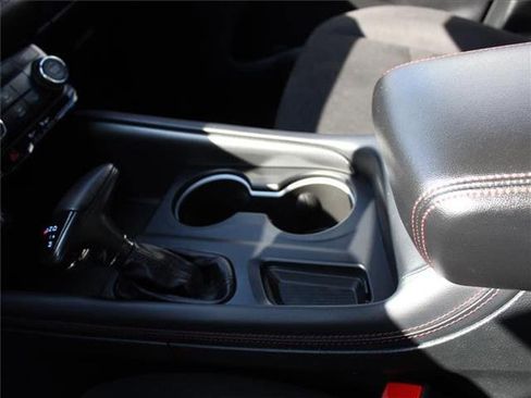 Used 2024 Dodge Durango GT image 17