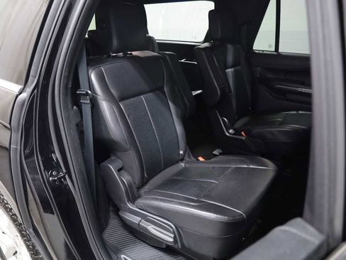 Used 2020 Ford Expedition Max XLT w/ Equipment Group 202A image 33