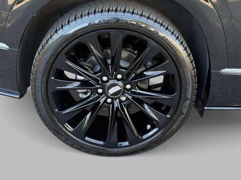 Used 2026 Cadillac Vistiq Platinum w/ LPO, Floor Liner Package AWD/4WD image 13