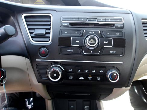 Used 2014 Honda Civic LX image 17