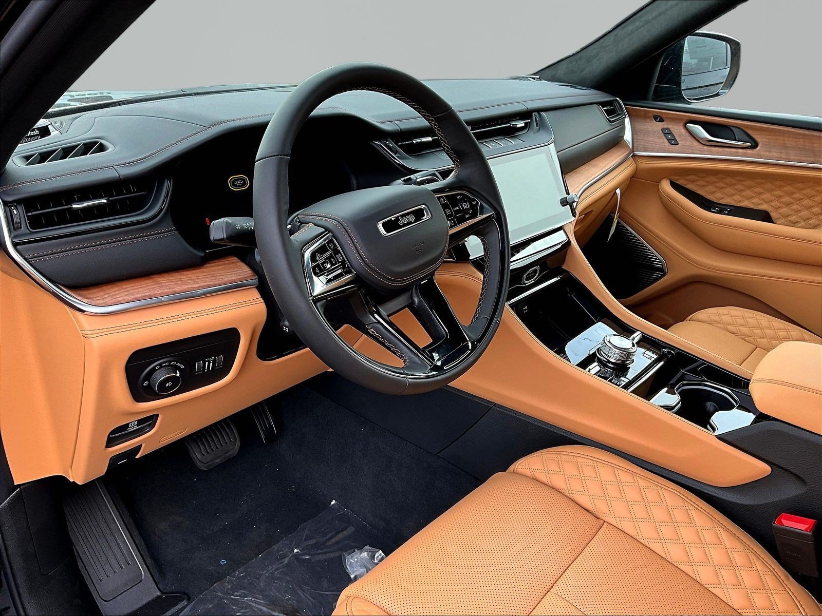 New 2027 Jeep Grand Cherokee Summit AWD/4WD image 15