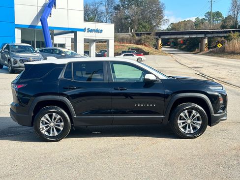 New 2026 Chevrolet Equinox LT image 2