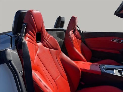 Used 2020 BMW Z4 M40i RWD image 30