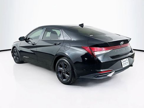 Used 2022 Hyundai Elantra SEL FWD image 4