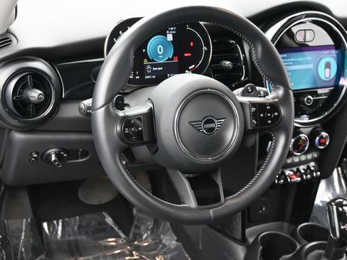 Used 2024 MINI Cooper S FWD image 13