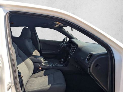 Used 2018 Dodge Charger SXT image 20
