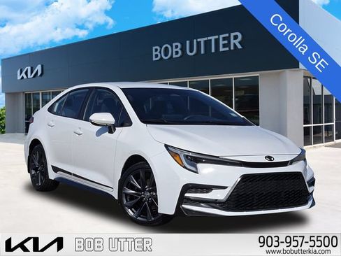 Used 2024 Toyota Corolla SE FWD image 1
