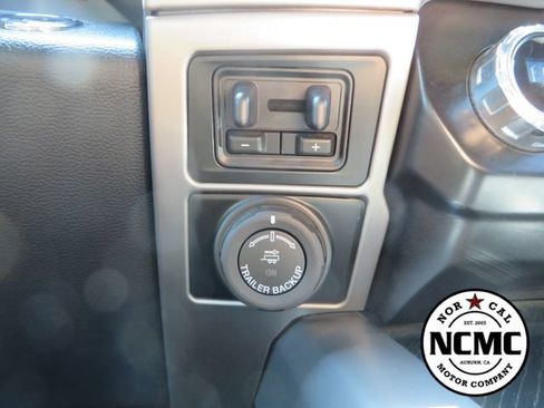 Used 2022 Ford F350 Platinum w/ FX4 Off-Road Package AWD/4WD image 38