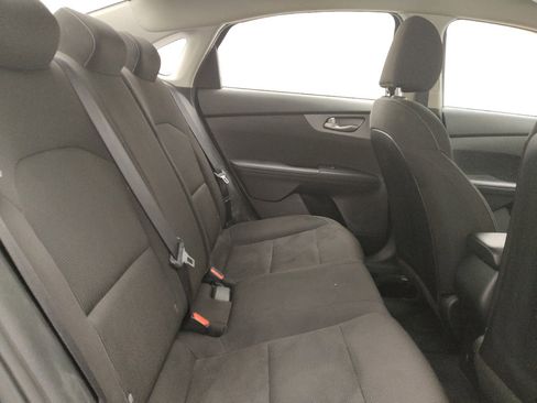 Used 2021 Kia Forte LXS FWD image 19