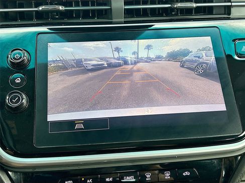 Used 2022 Chevrolet Bolt LT FWD image 13